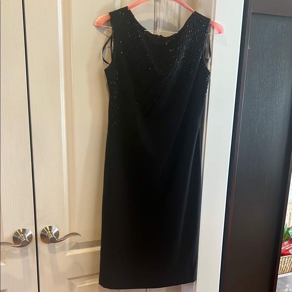Elegant Black Sleeveless Dress